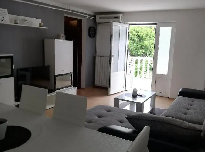 Smjestajni Objekt Padovan 4*