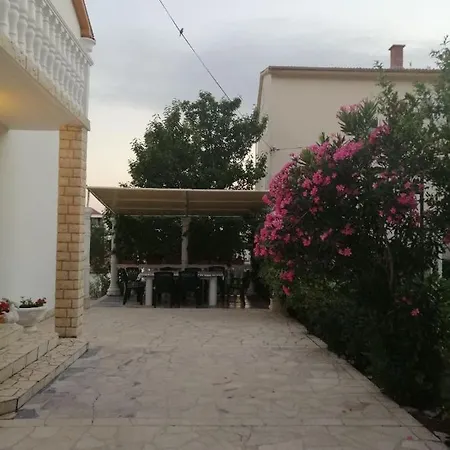 Pensjonat Smjestajni Objekt Padovan