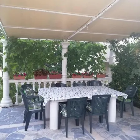 Smjestajni Objekt Padovan 4* Banjol