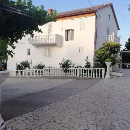 Pensjonat Smjestajni Objekt Padovan Banjol