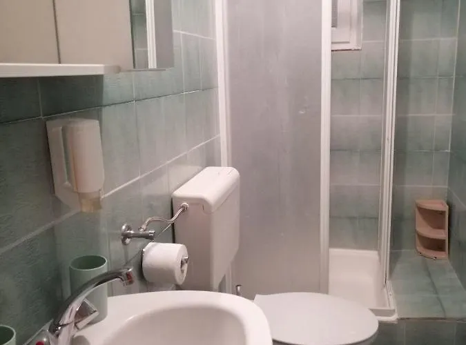 Smjestajni Objekt Padovan 4*
